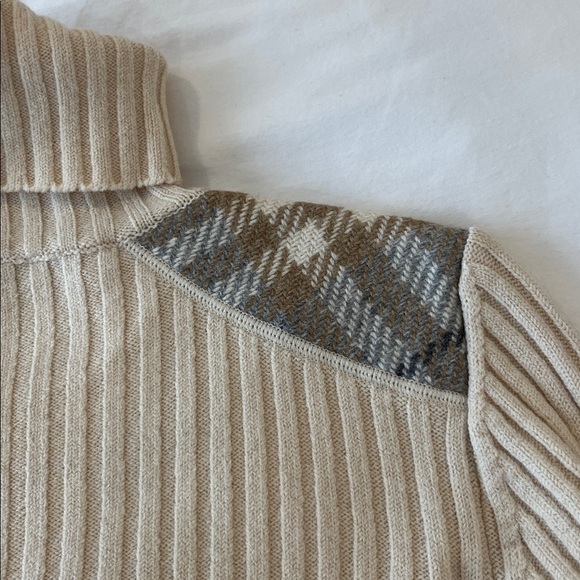 Burberry Cream Ribbed Turtleneck Sweater - Picture 6 of 8